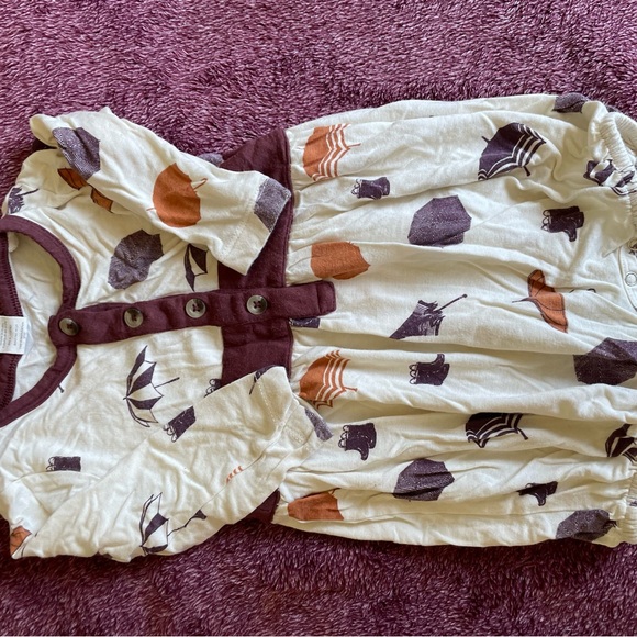 FALL THEMED 🍁🍂🍃Kate Quinn Romper/onsies bundle - Picture 7 of 9